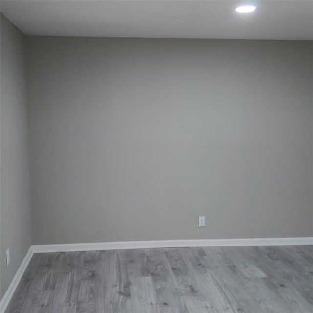 6354 Shannon Pkwy Unit 20D, Union City, GA 30291 - empty room with wood finished floors, baseboards, and recessed lighting