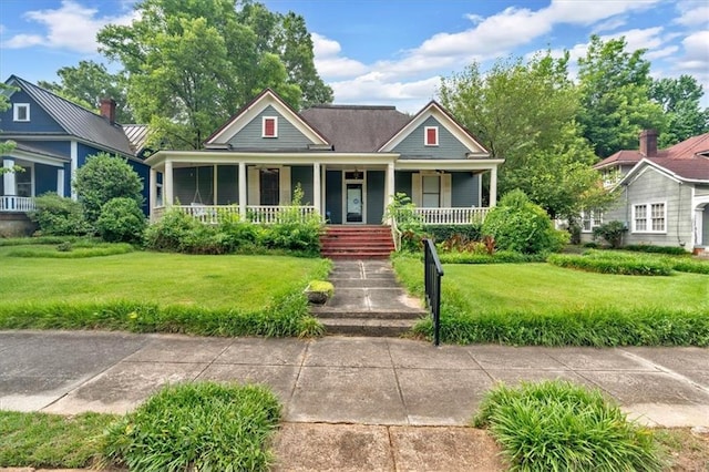 226 Noyes St, Cedartown, GA 30125 - view of front of property featuring a porch and a front lawn
