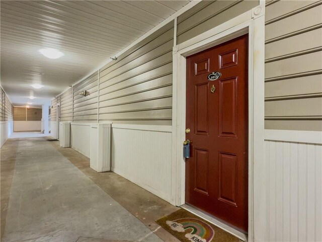 2700 Pine Tree Rd NE Unit 1013, Atlanta, GA 30324 - view of yard with a gate