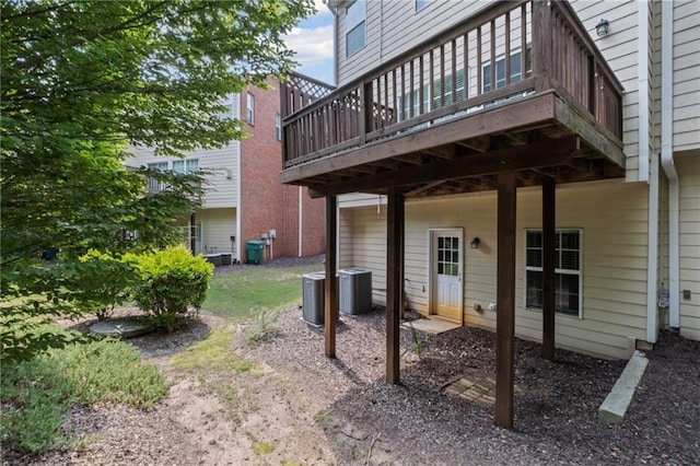 5159 Wellsley Bnd, Alpharetta, GA 30005 - rear view of property featuring a deck and central AC