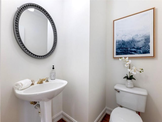 2750 Olde Towne Pkwy, Duluth, GA 30097 - bathroom featuring toilet