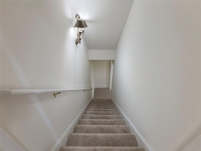 2750 Olde Towne Pkwy, Duluth, GA 30097 - staircase featuring baseboards