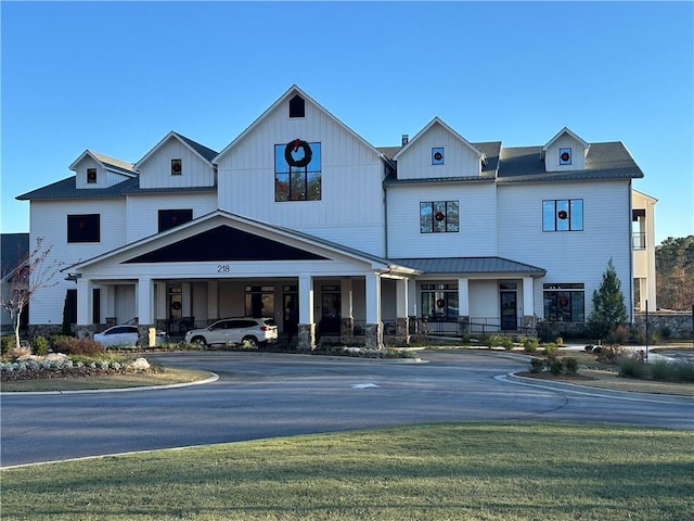 view of building exterior