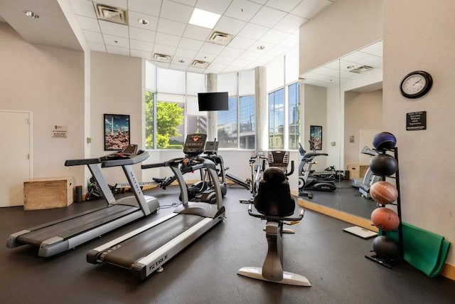285 Centennial Olympic Park Dr NW Unit Ph2-7, Atlanta, GA 30313 - exercise room featuring a drop ceiling