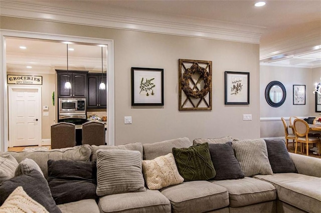living area with crown molding, recessed lighting, and baseboards