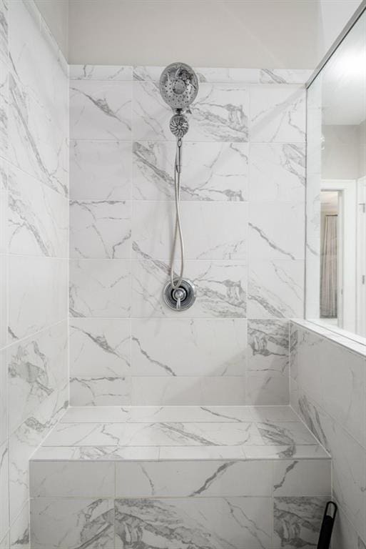 623 Brennan Dr, Decatur, GA 30033 - bathroom with a tile shower