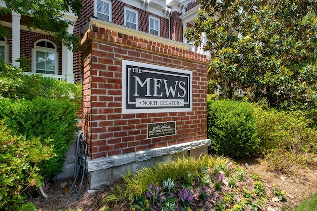 623 Brennan Dr, Decatur, GA 30033 - view of community sign