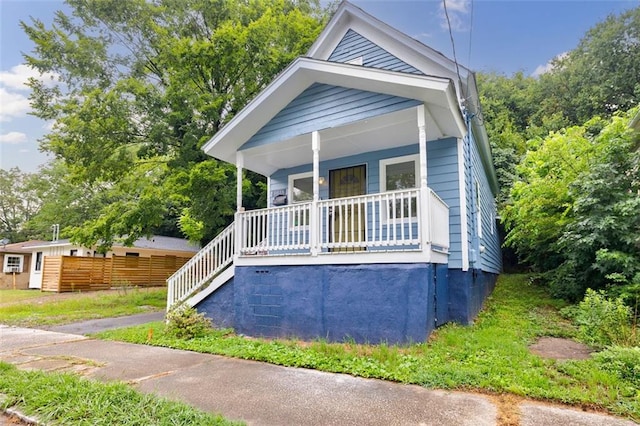 view of front facade featuring a porch