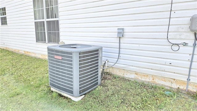 2233 Hansford Pass, Buford, GA 30519 - exterior view of a cooling unit