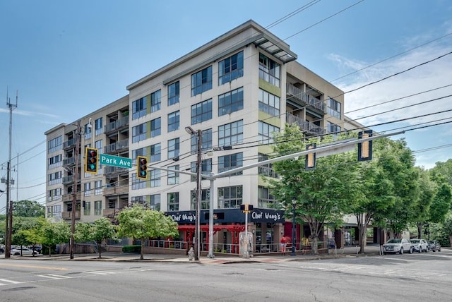 563 Memorial Dr SE Unit 503, Atlanta GA, 30312, 1 bedrooms, 1 bath condo for sale