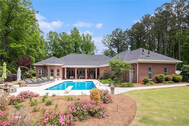 850 Cog Hl, Mcdonough, GA 30253 - pool featuring a lawn, a diving board, and a patio area