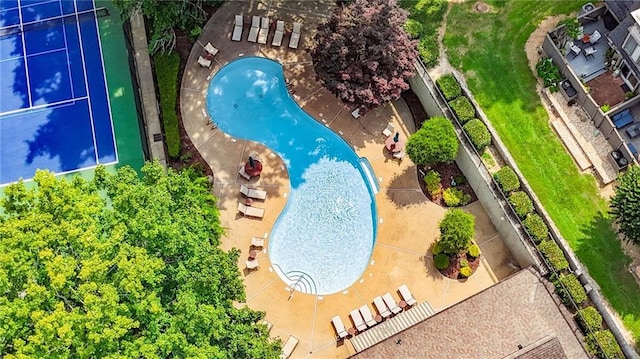12 Ivy Rdg NE, Atlanta, GA 30342 - aerial view of a pool area