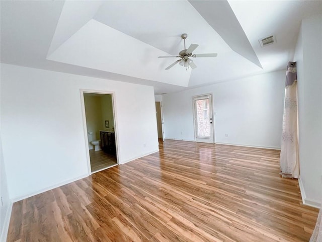 unfurnished room featuring ceiling fan and light hardwood / wood-style floors