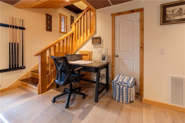 office area with hardwood / wood-style floors