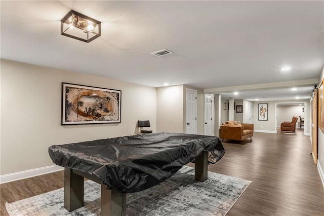 recreation room with dark wood-style floors, visible vents, billiards, and baseboards