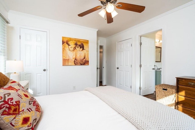 bedroom featuring ceiling fan, connected bathroom, and crown molding