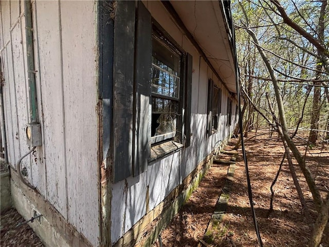view of side of property