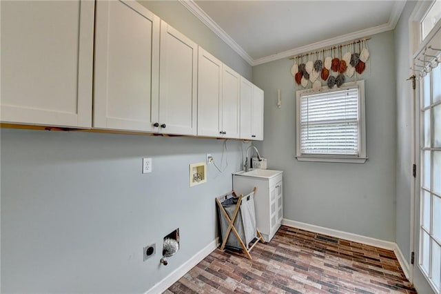 4770 Spring Park Cir, Suwanee, GA 30024 - washroom featuring cabinet space, hookup for an electric dryer, hookup for a washing machine, ornamental molding, and wood finished floors