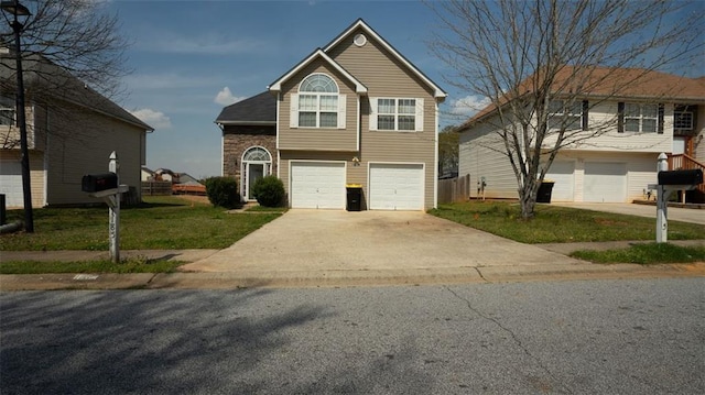 view of front of house with a front lawn