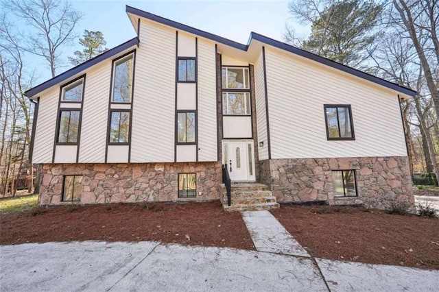 view of front facade with stone siding