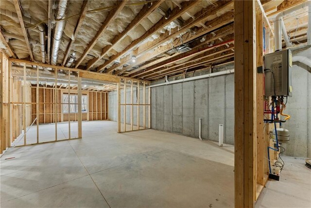 spare room featuring light hardwood / wood-style floors