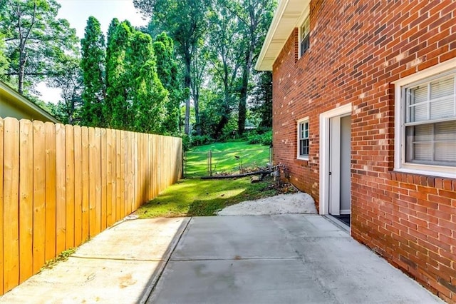 516 Jordan Dr NW, Tucker, GA 30084 - view of patio / terrace