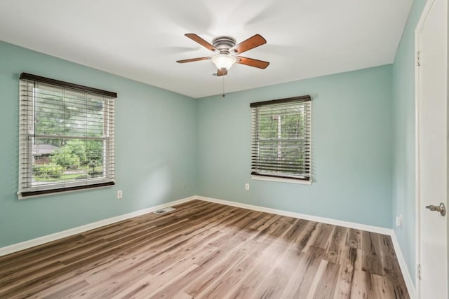 1977 Wee Kirk Rd SE, Atlanta, GA 30316 - kitchen featuring stainless steel appliances, a sink, light wood-style flooring, light stone counters, and recessed lighting
