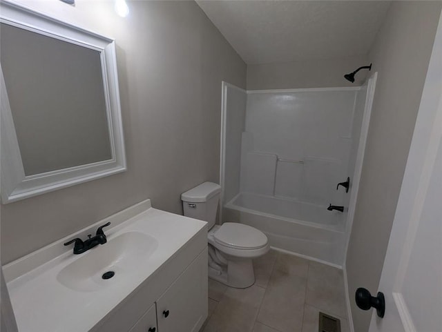 732 Five Points Rd, Buchanan, GA 30113 - full bath featuring vanity, washtub / shower combination, and tile patterned flooring