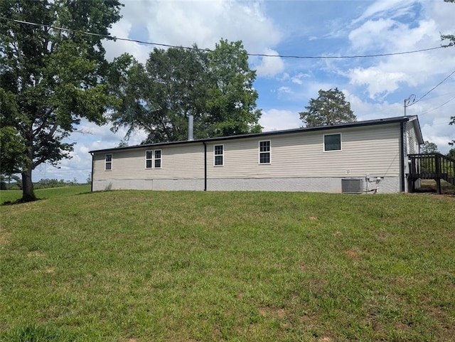 732 Five Points Rd, Buchanan, GA 30113 - rear view of property featuring a yard
