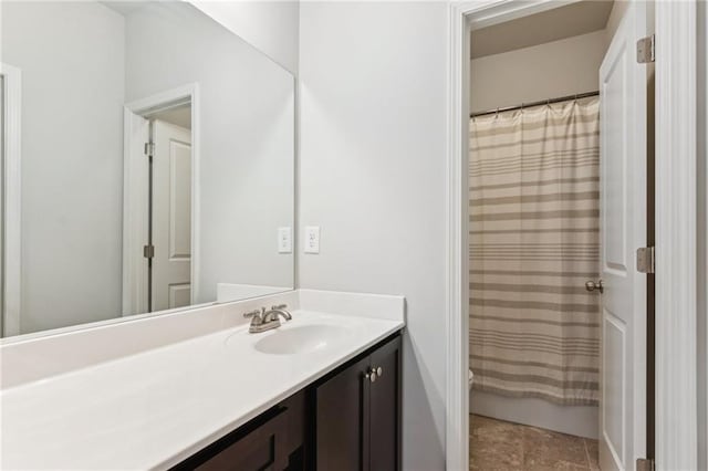 4972 Park Vale Dr, Sugar Hill, GA 30518 - full bath featuring vanity and a shower with curtain