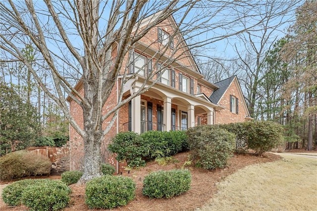 view of front of property with covered porch