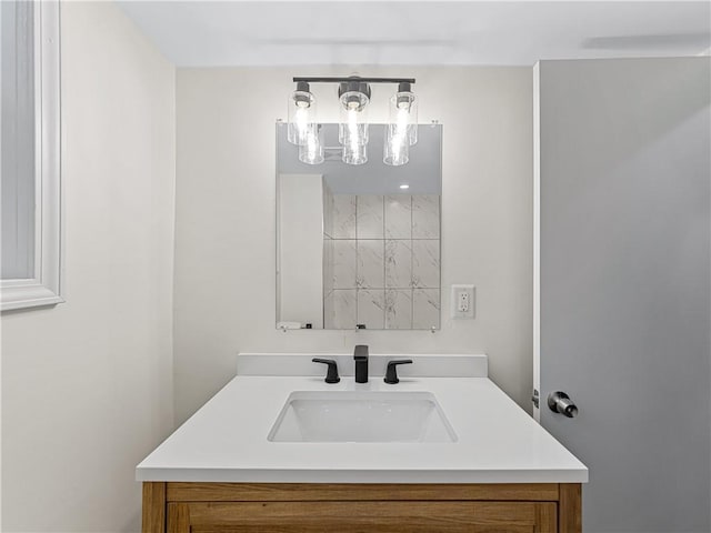 466 Thackery Pl SW, Atlanta, GA 30311 - bathroom with vanity
