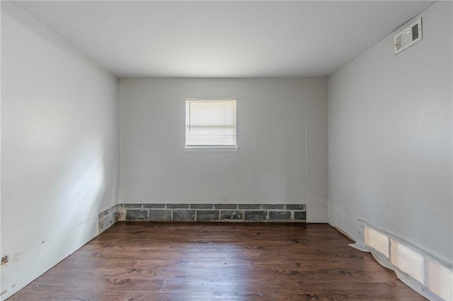 4342 Lincolndale Dr, Ellenwood, GA 30294 - unfurnished room featuring wood finished floors