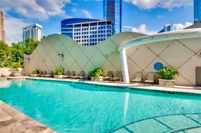 3338 Peachtree Rd NE Unit 1507, Atlanta, GA 30326 - view of community pool