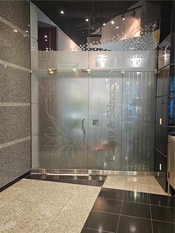 3338 Peachtree Rd NE Unit 1507, Atlanta, GA 30326 - bathroom featuring granite floors