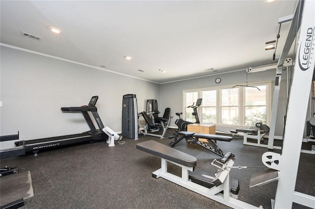 gym featuring baseboards, recessed lighting, visible vents, and crown molding