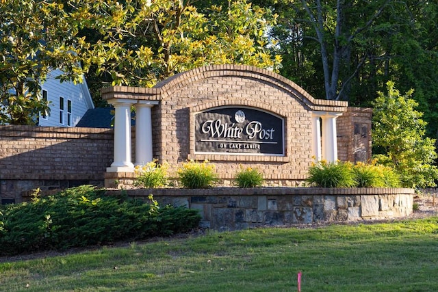 9145 Greenway Ct, Gainesville, GA 30506 - community / neighborhood sign with a yard