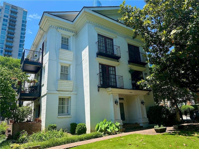 1078 Piedmont Ave NE Unit 206, Atlanta, GA 30309 - view of front of home with a balcony
