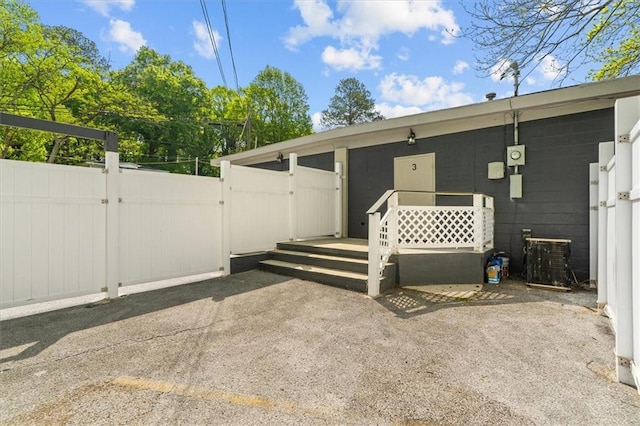 843 Mcafee St, Dalton, GA 30721 - view of patio featuring a gate and fence