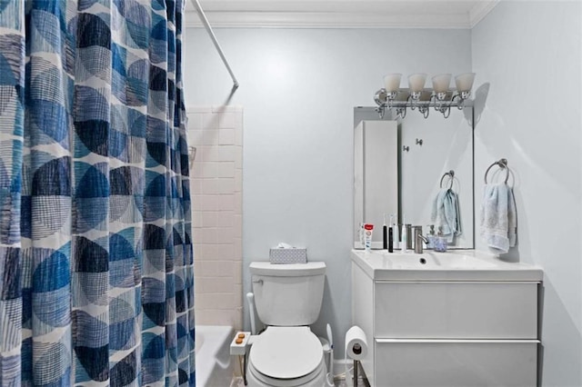 5400 Roswell Rd Apt L6, Sandy Springs, GA 30342 - bathroom featuring vanity, shower / bath combination with curtain, and crown molding