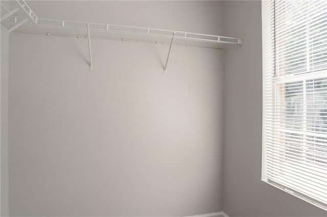 711 Ashley Ln, Stone Mountain, GA 30087 - view of spacious closet