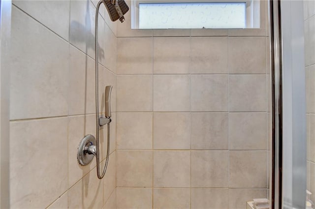5452 Fountainhead Ln, Auburn, GA 30011 - room details featuring tiled shower