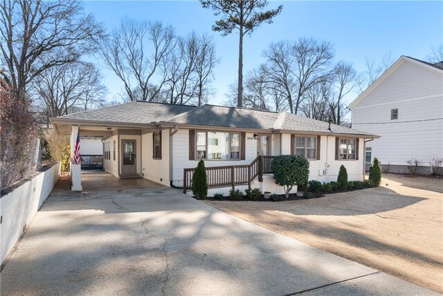 view of front of property with a porch