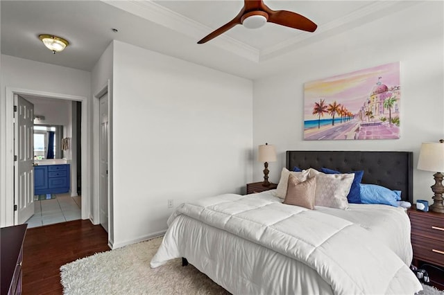 3334 Peachtree Rd NE Unit 1609, Atlanta, GA 30326 - bedroom with wood finished floors, ornamental molding, and ensuite bathroom
