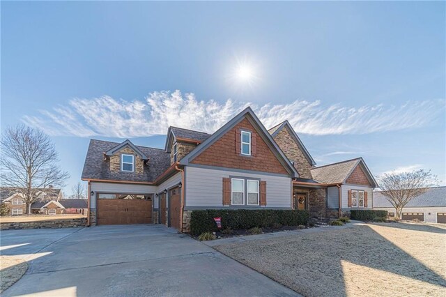 craftsman-style house featuring a porch