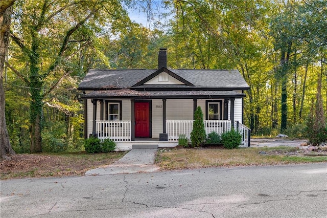 view of front of home featuring a porch