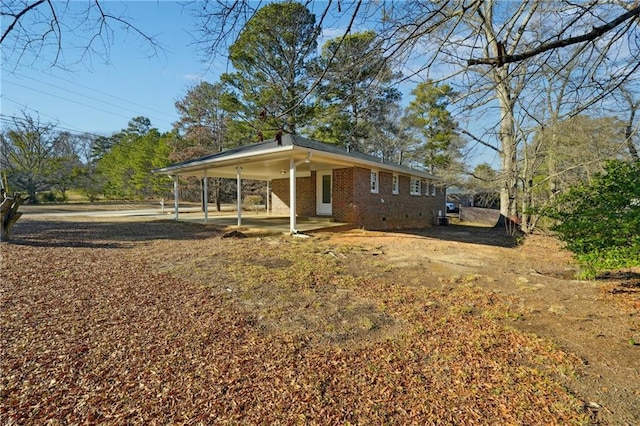 view of front of house with a carport