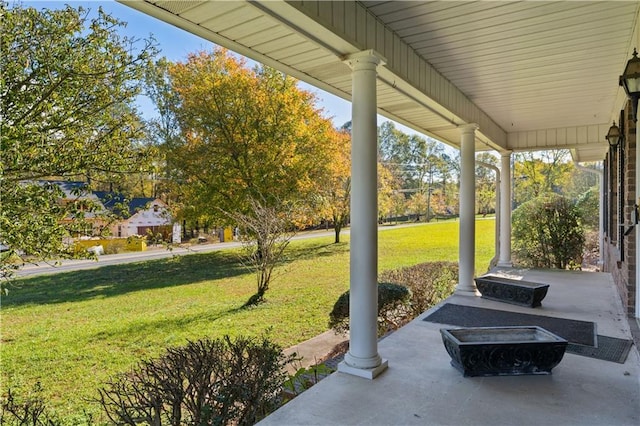 view of patio / terrace with covered porch