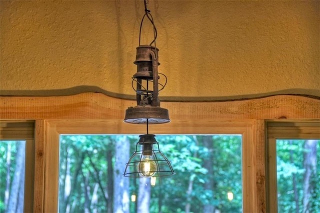 179 Huckleberry Ln, Ellijay, GA 30536 - detailed view of a textured wall