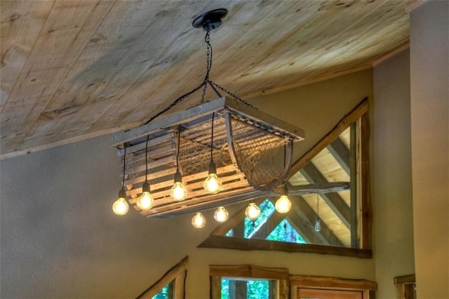 179 Huckleberry Ln, Ellijay, GA 30536 - detailed view of wooden ceiling
